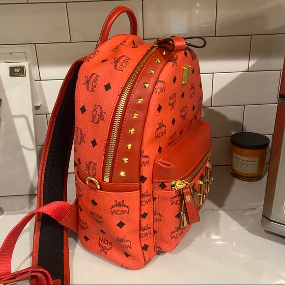 🚫SOLD🚫MCM BACKPACK - Picture 4 of 16